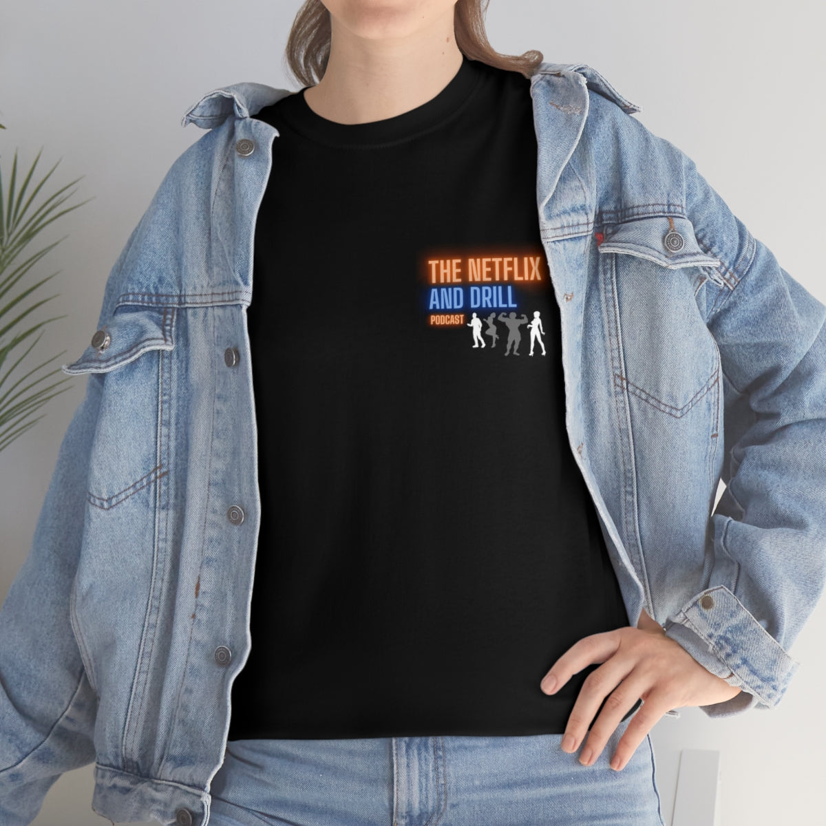 GILDAN NETFLIX AND DRILL HEAVY COTTON T-SHIRT